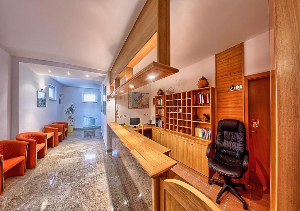 Hotel Nano Drvenik  Zewnętrze zdjęcie