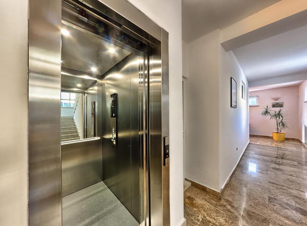 Hotel Nano Drvenik  Zewnętrze zdjęcie